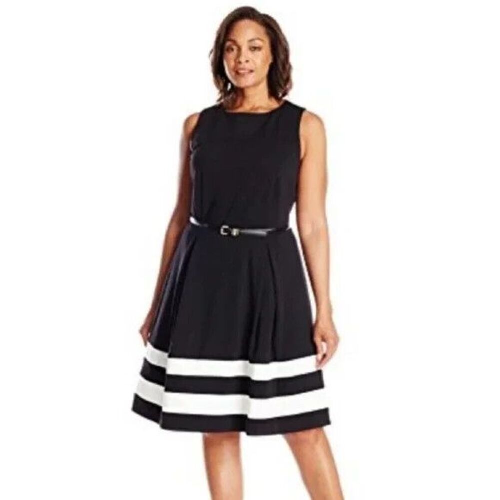 Calvin Klein Fit and Flare navy blue short sleeve dress no belt 6